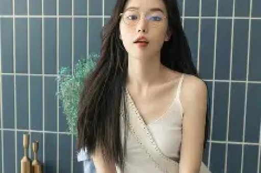 曝知名网红塌房！表面立爱国人设疯狂捞金背地砸6百万移民法国