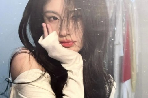 8位女网红被曝私生活混乱！项思醒脚踏多条船青青有两个富主人